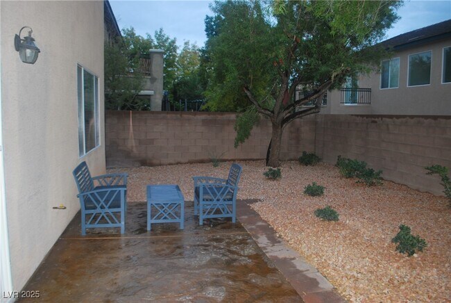 Building Photo - 10031 Cranbrook Falls Ct