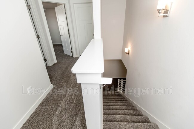 Building Photo - 2148 Camino Del Plaza Ln