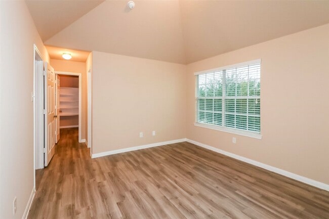 Building Photo - 19015 Dove Glen Dr