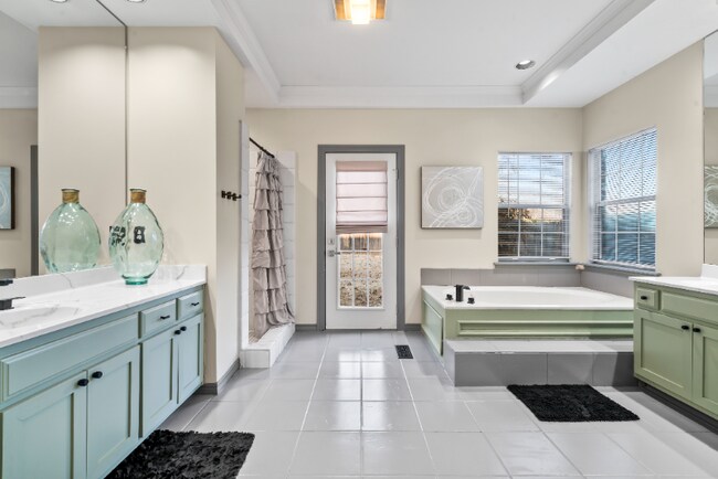 Building Photo - 5209 E 86th St