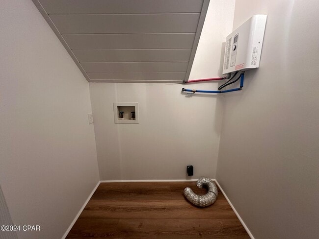 Building Photo - 4158 Thompson Rd