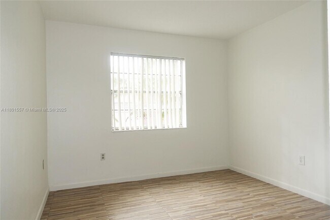Building Photo - 495 NW 72nd Ave
