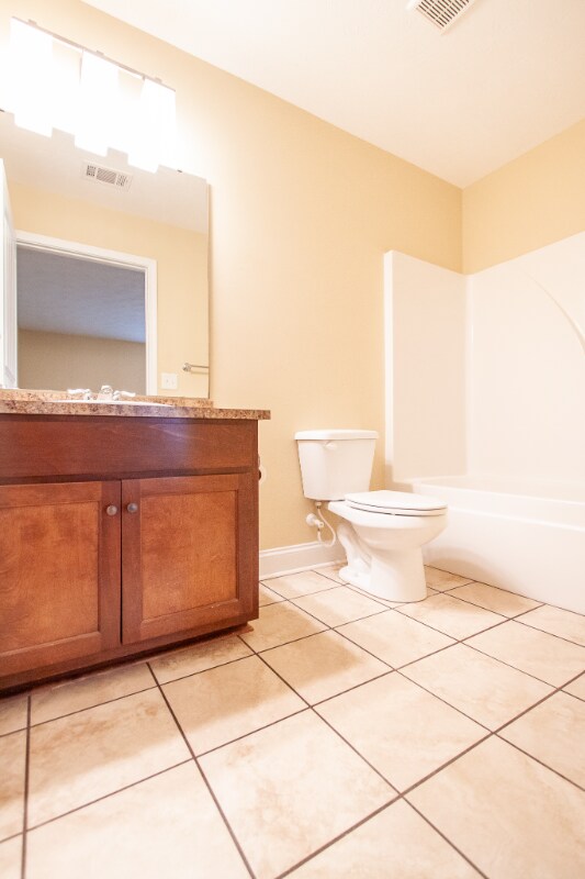 Building Photo - 6 Cal Rd