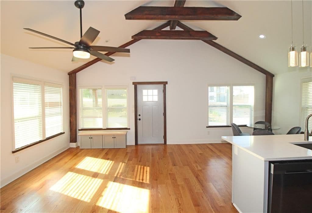 Building Photo - 49 New St