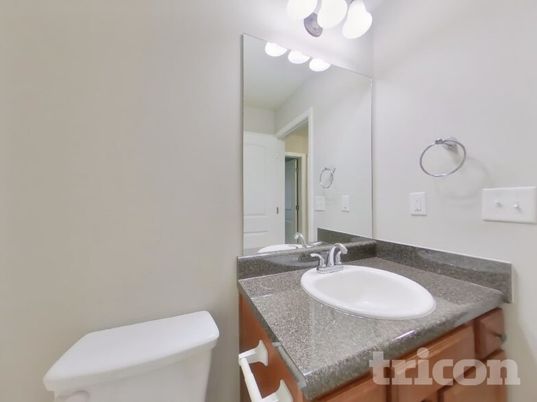 Building Photo - 94 Jackson Farms Dr