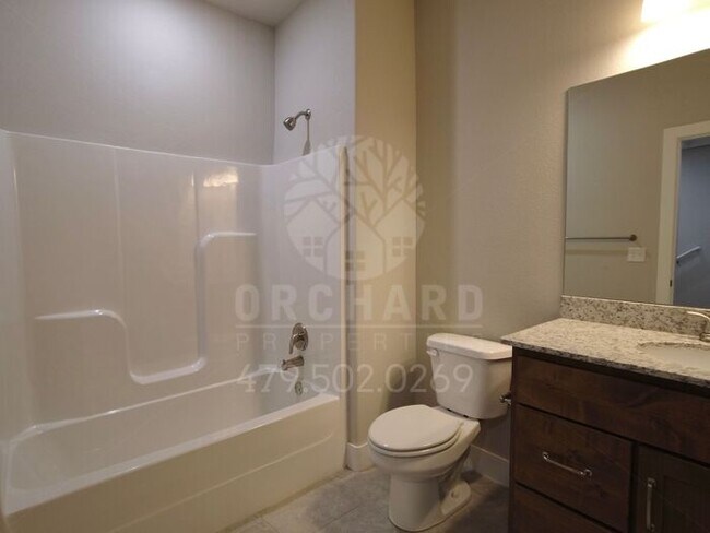 Building Photo - EP 6 | Townhome with Garage in Siloam Springs!