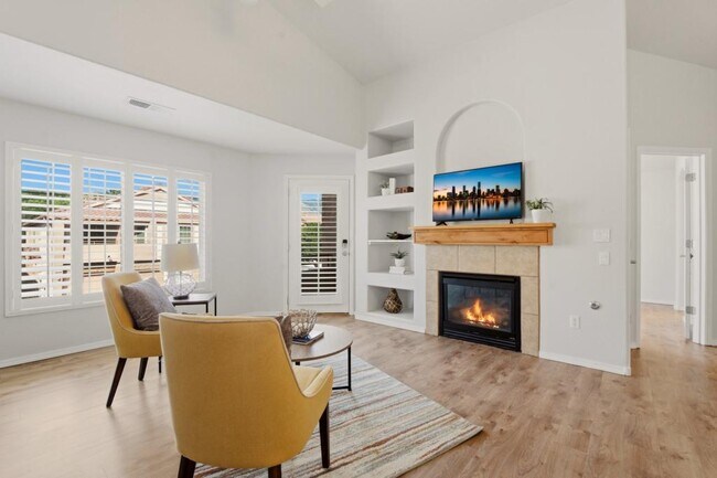 Building Photo - 5239 Molokai St NE