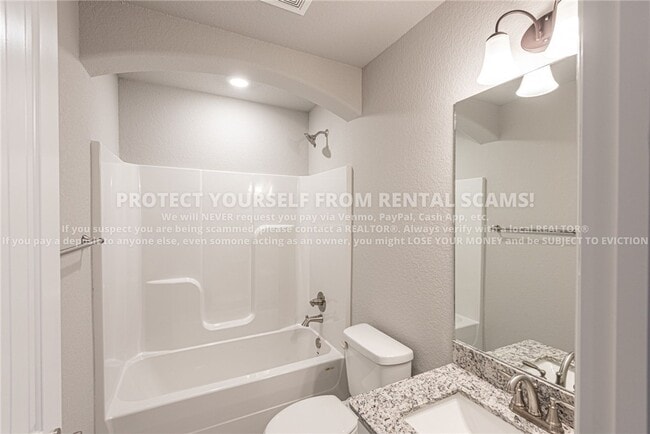 Building Photo - 4363 W Topeka Ave