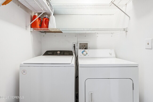 Building Photo - 409 Schley Ave