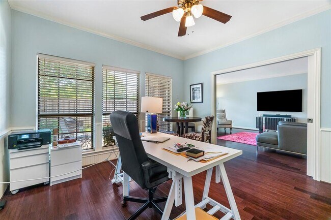 Building Photo - 12433 Montego Plaza