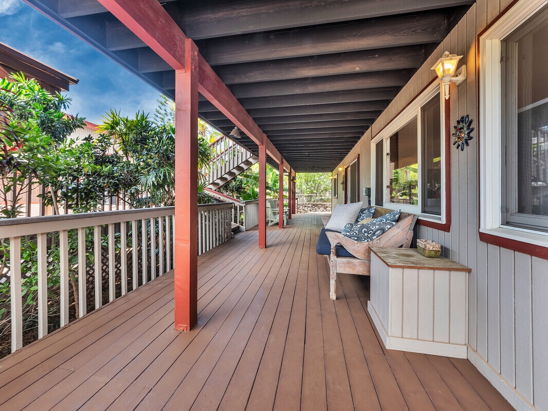 Building Photo - 68-1785-1785 Paakea St