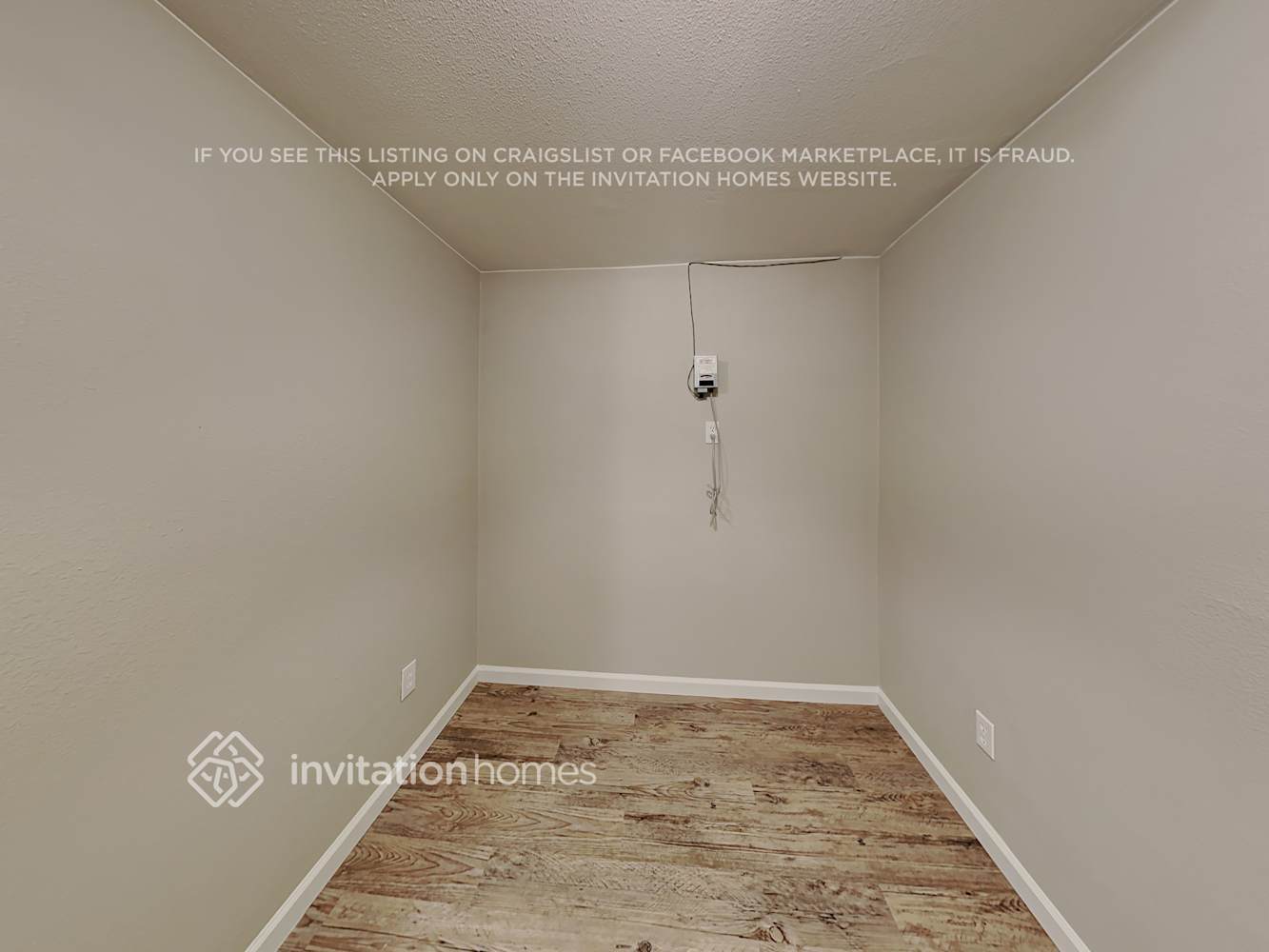 Building Photo - 8355 Avens Cir