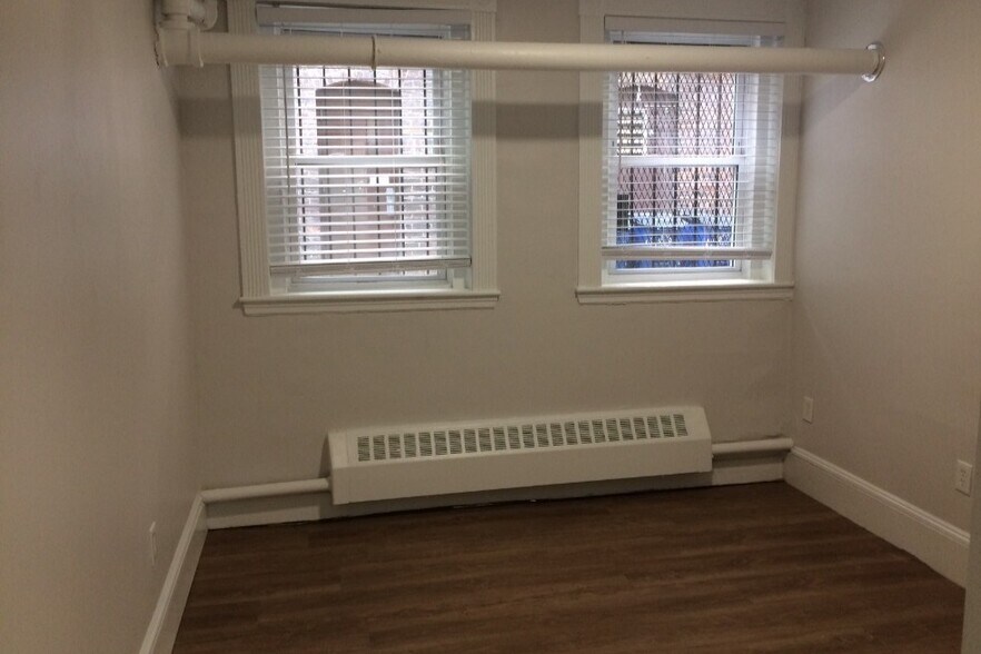 Building Photo - 171 Hemenway St