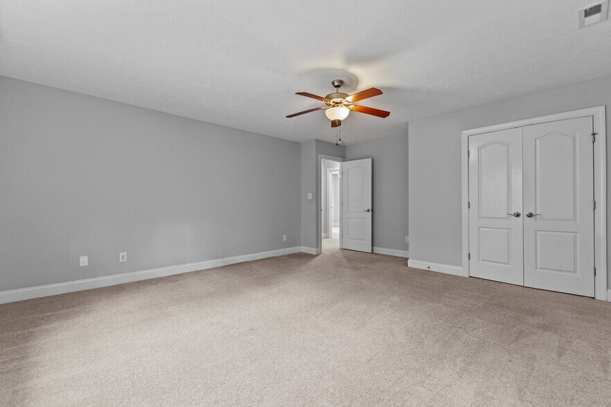 Building Photo - 768 Riverbirch Dr