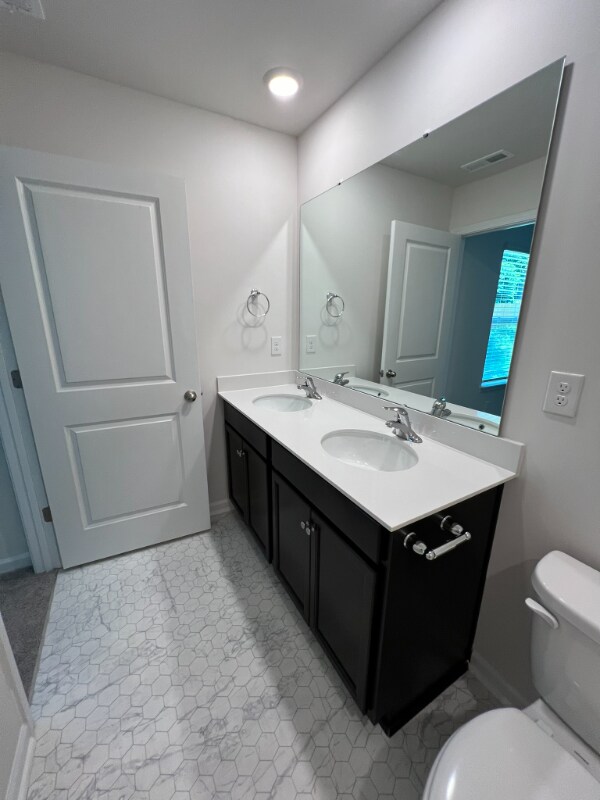 Building Photo - 23 Virginia Cmns Dr