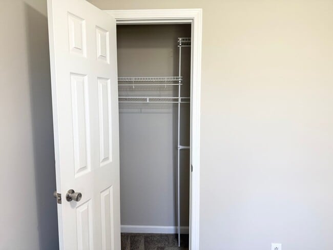 Building Photo - Newly Renovated Three Bedroom Close to Ft. Campbell