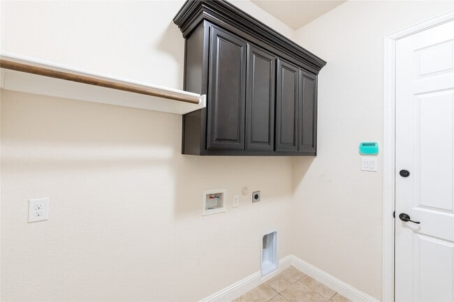 Building Photo - 6428 Teabridge Dr