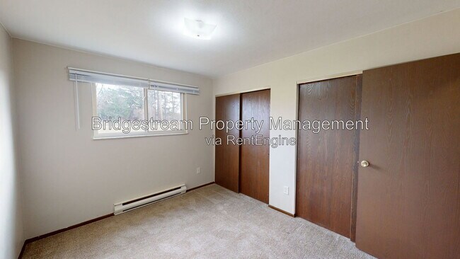 Building Photo - 75 N Gebhart Church Rd