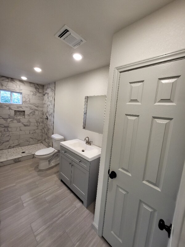 Building Photo - 2417 Castroville Rd