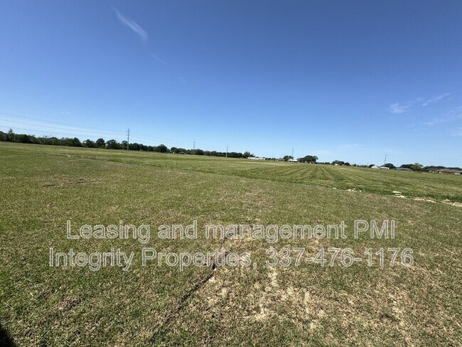 Building Photo - 116 Romain Picard Dr