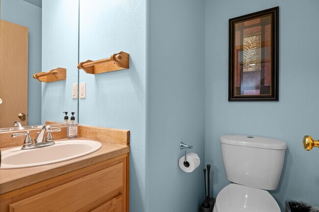 Building Photo - Eastside Olympia 3BD