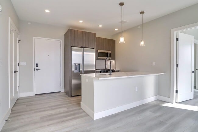 Building Photo - 3516 John F. Kennedy Blvd