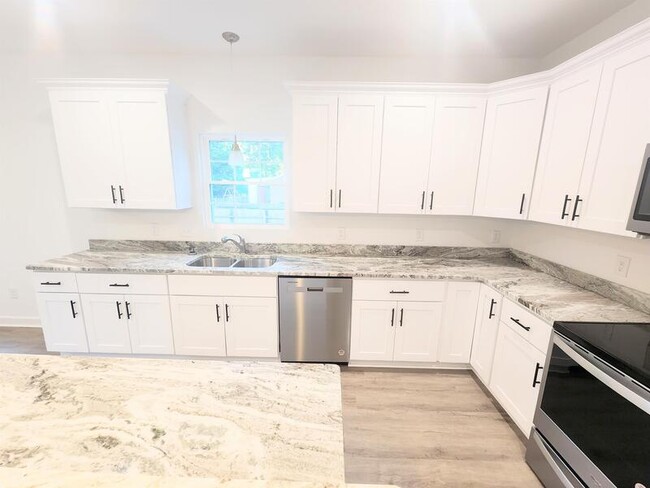 Building Photo - 4859 Town Point Road