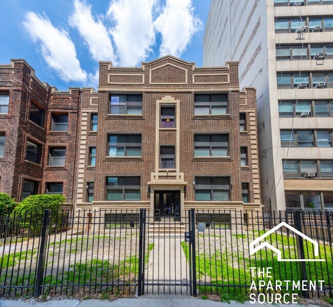 Building Photo - 652 W Gordon Terrace