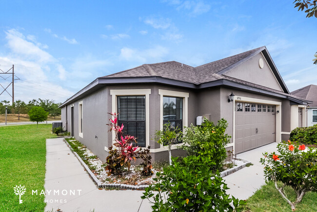 Building Photo - 3 Bedroom Lakeland Home