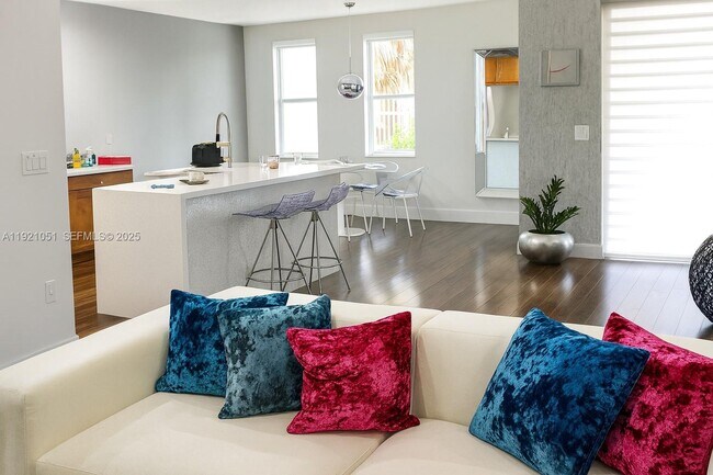 Building Photo - 11412 NW 74th Terrace