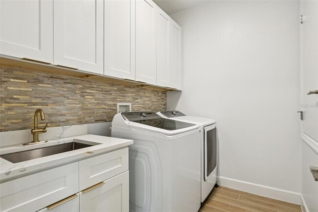 Building Photo - 710 Creeping Fig St