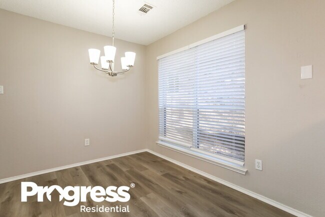 Building Photo - 1201 Cardinal Oaks Dr