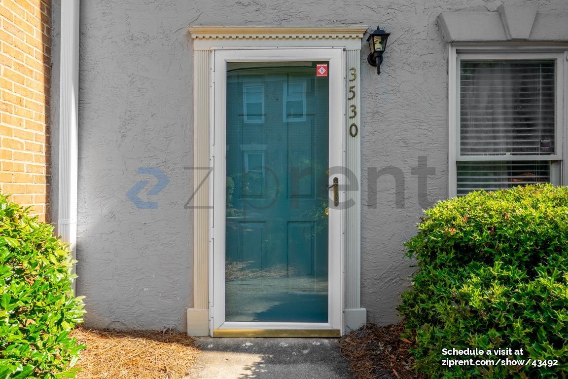 Building Photo - 3530 Jasmine Triangle