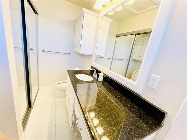 Building Photo - 5757 E University Blvd