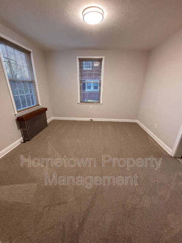 Building Photo - 132 Locust Grove Rd