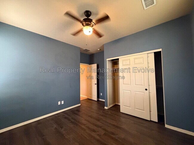 Building Photo - 5640 W Kowalsky Ln