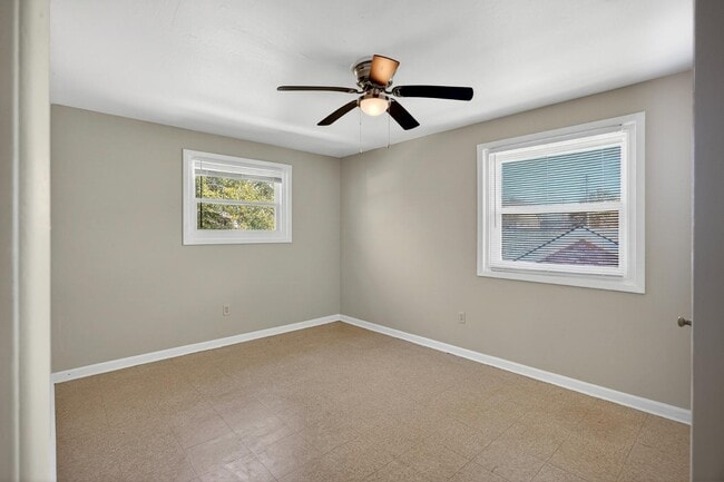 Building Photo - 129 Congress St