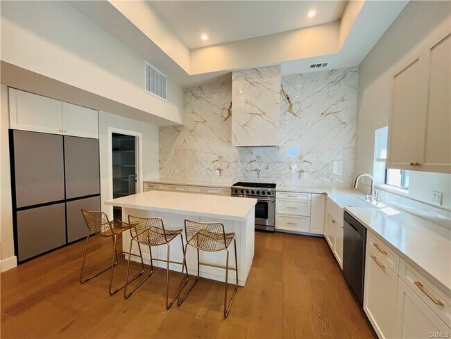 Building Photo - 16459 24th St