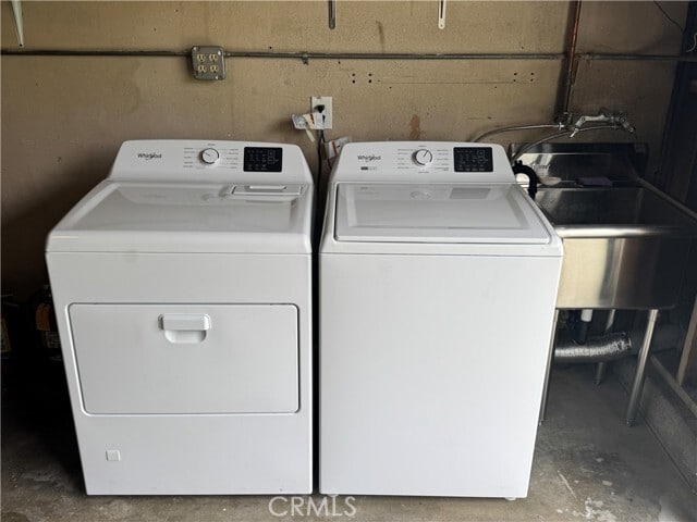 Building Photo - 3618 E La Jara St