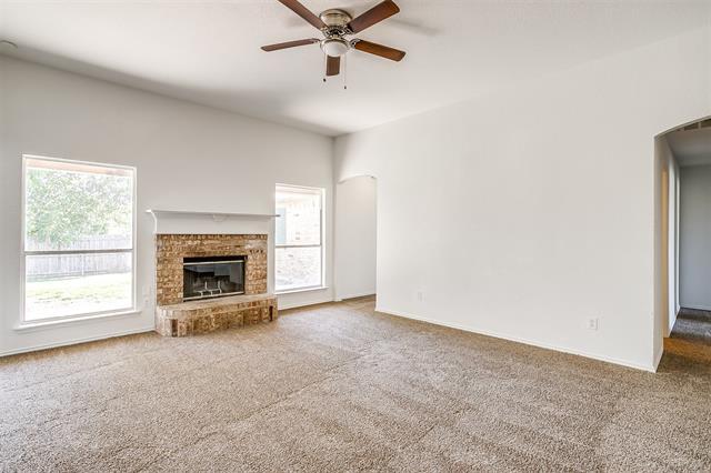 Building Photo - 1618 Sabine Dr