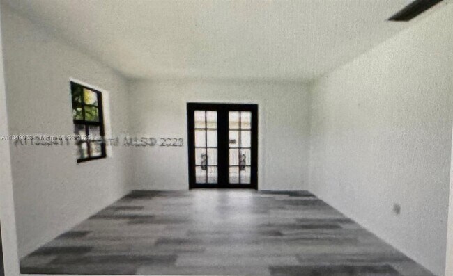 Building Photo - 3220 S Le Jeune Rd