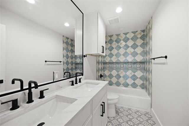 Building Photo - 2116 Trellis Pl