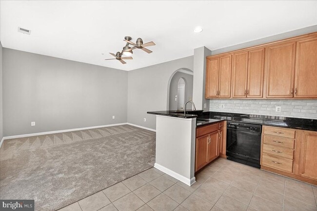 Building Photo - 1811b Wheyfield Dr