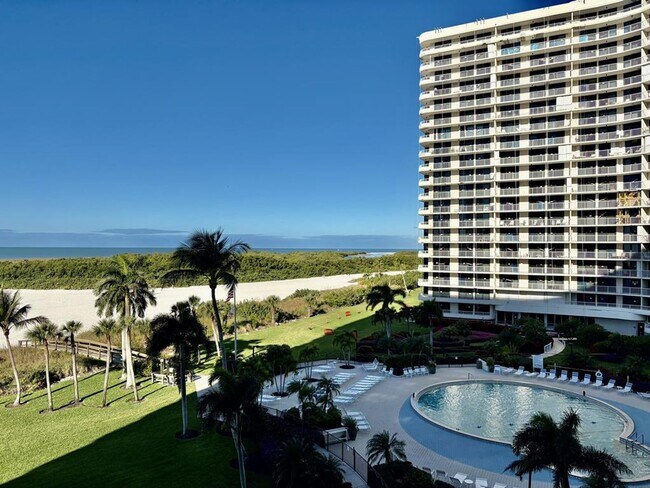 Building Photo - South Seas