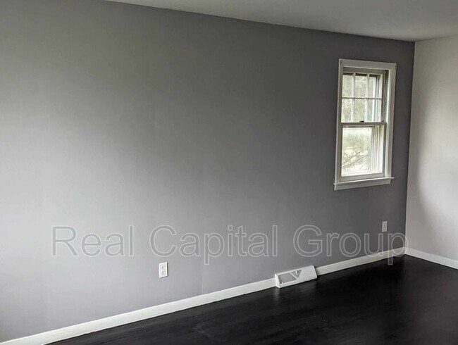 Building Photo - 5857 Divide Rd