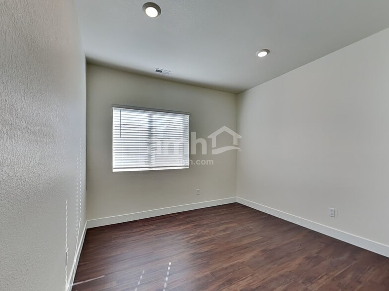 Building Photo - 3953 Patterdale Pl