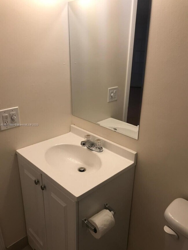 Building Photo - 2825 NE 201st Terrace