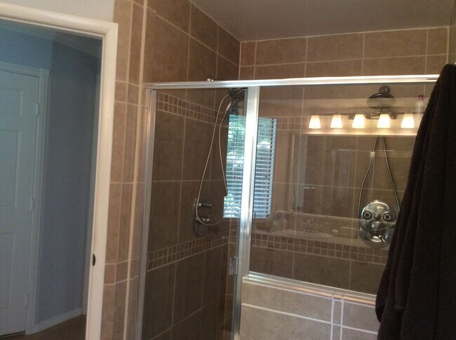 Building Photo - Stunning 2-story home offering 3 bedrooms, 2.5 bathrooms, with Pool