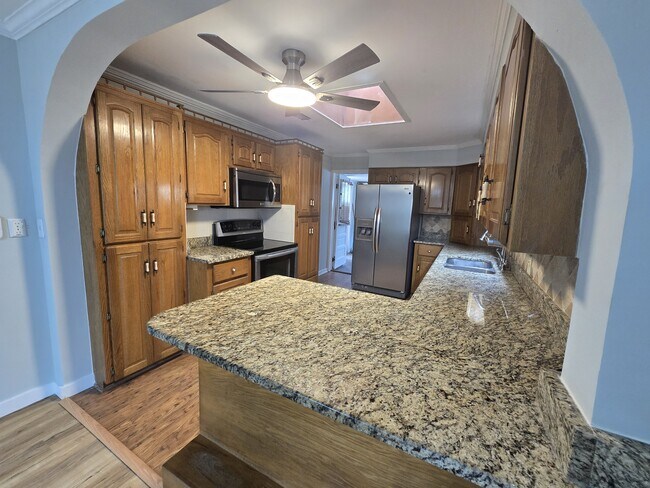 Building Photo - 1307 Point Peter Rd