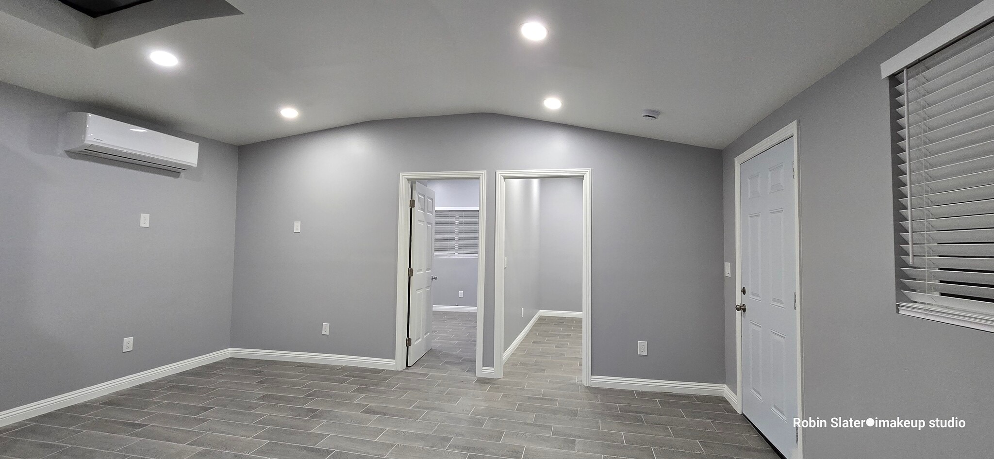 Building Photo - 4159 La Salle Ave